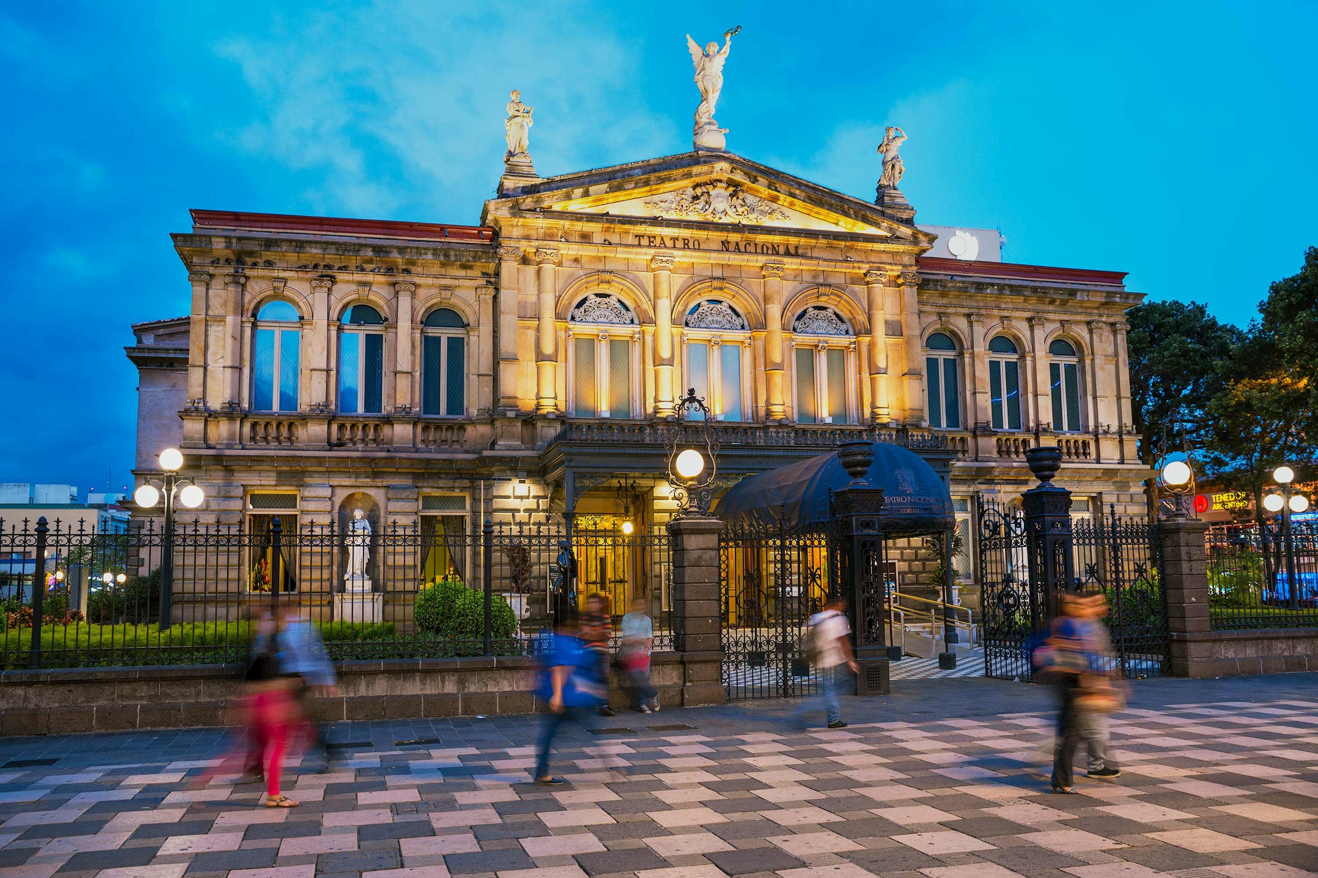 national-theatre-san-jose-costa-rica.jpg