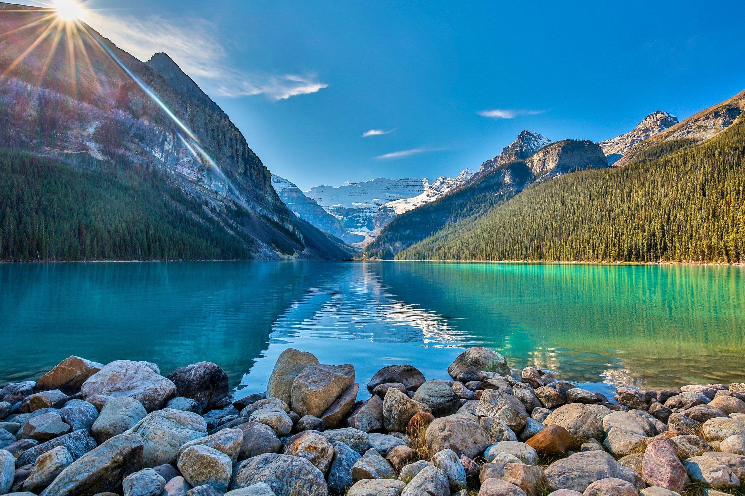 lake-louise-banff-national-park-canada.jpg
