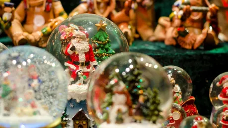 Snow ball christmas toy with Santa Claus inside, glass ball