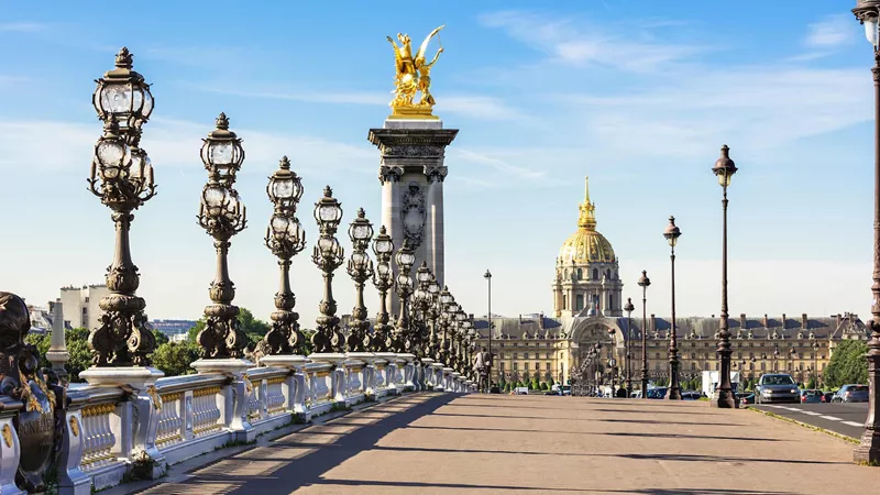 Visit Napoleons Tomb in Paris, France