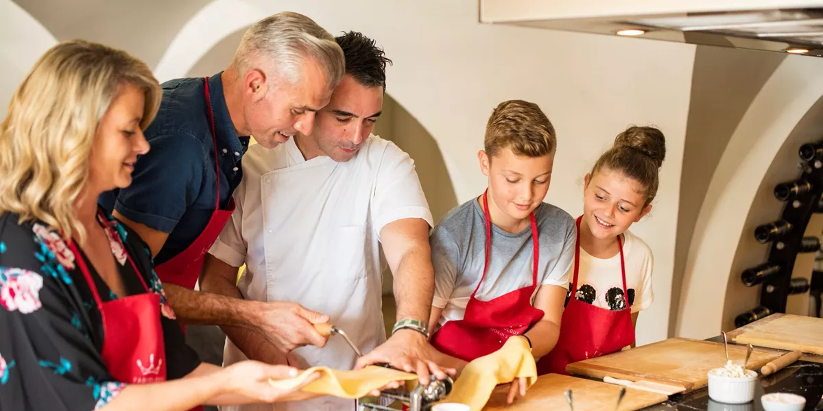 Large Italy Pasta Making Experience