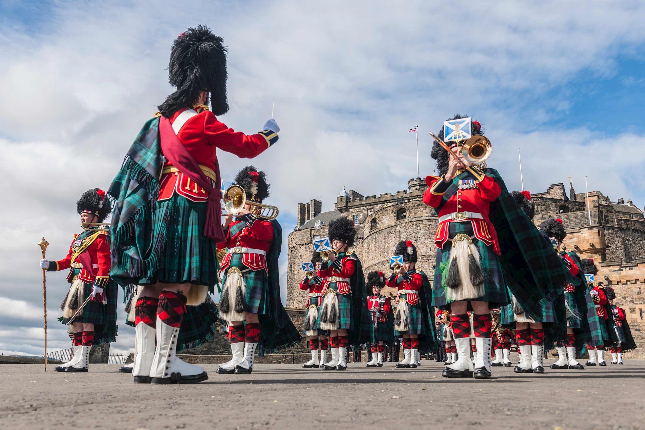 change-of-the-guard-edinburgh-scotland.jpg