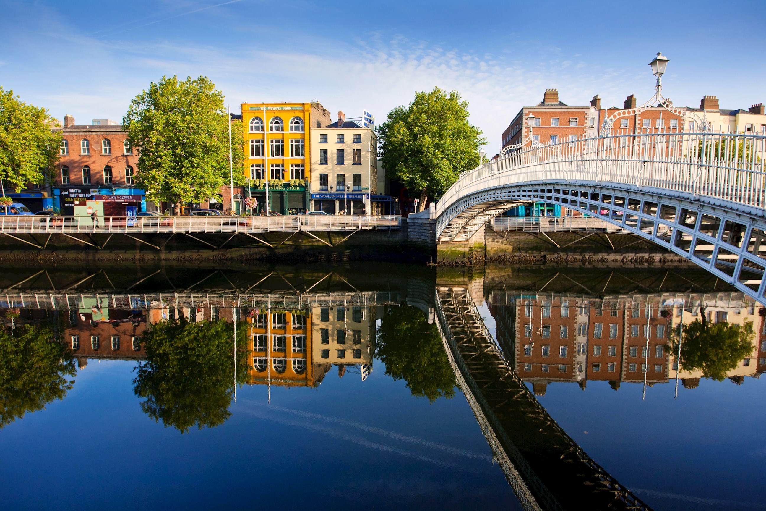 71_ha-penny-bridge-dublin-ireland.jpg