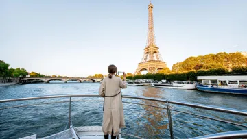 cruise-river-seine-paris-france.jpg