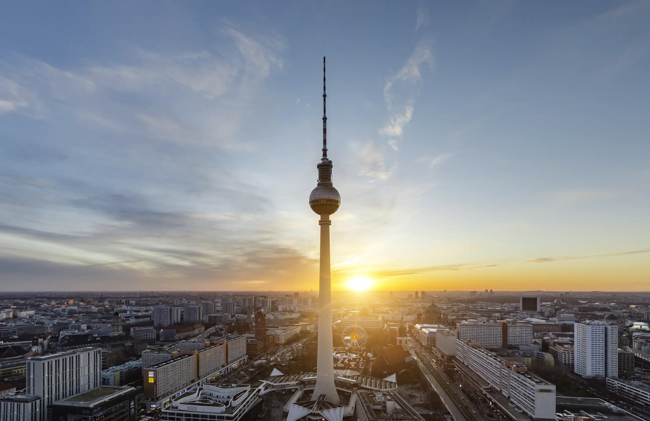 day-hero-skyline-berlin-germany.webp