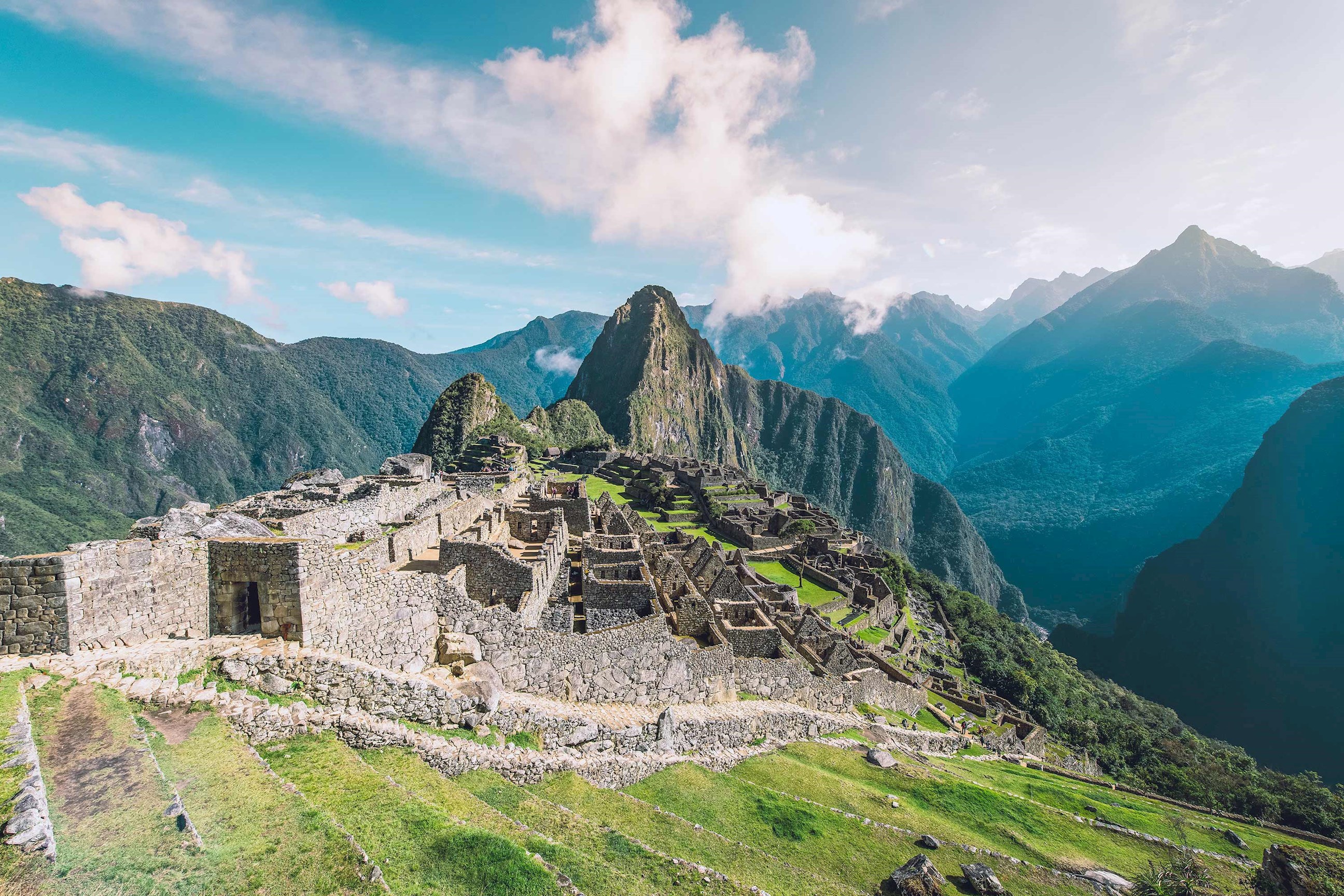 ruins-machu-picchu-peru.jpg