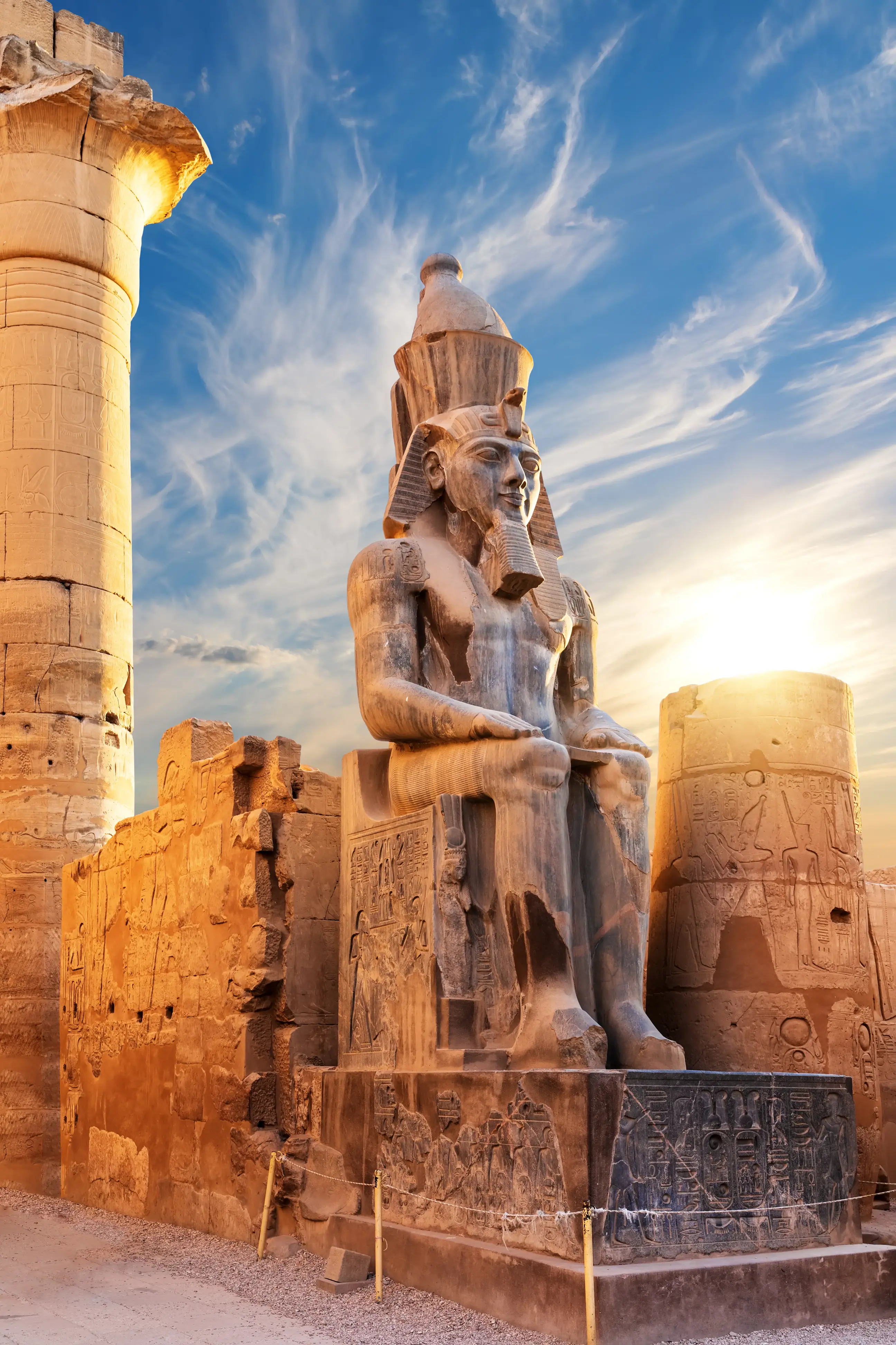 day-hero-seated-statue-of-ramesses-ii-luxor-egypt.webp