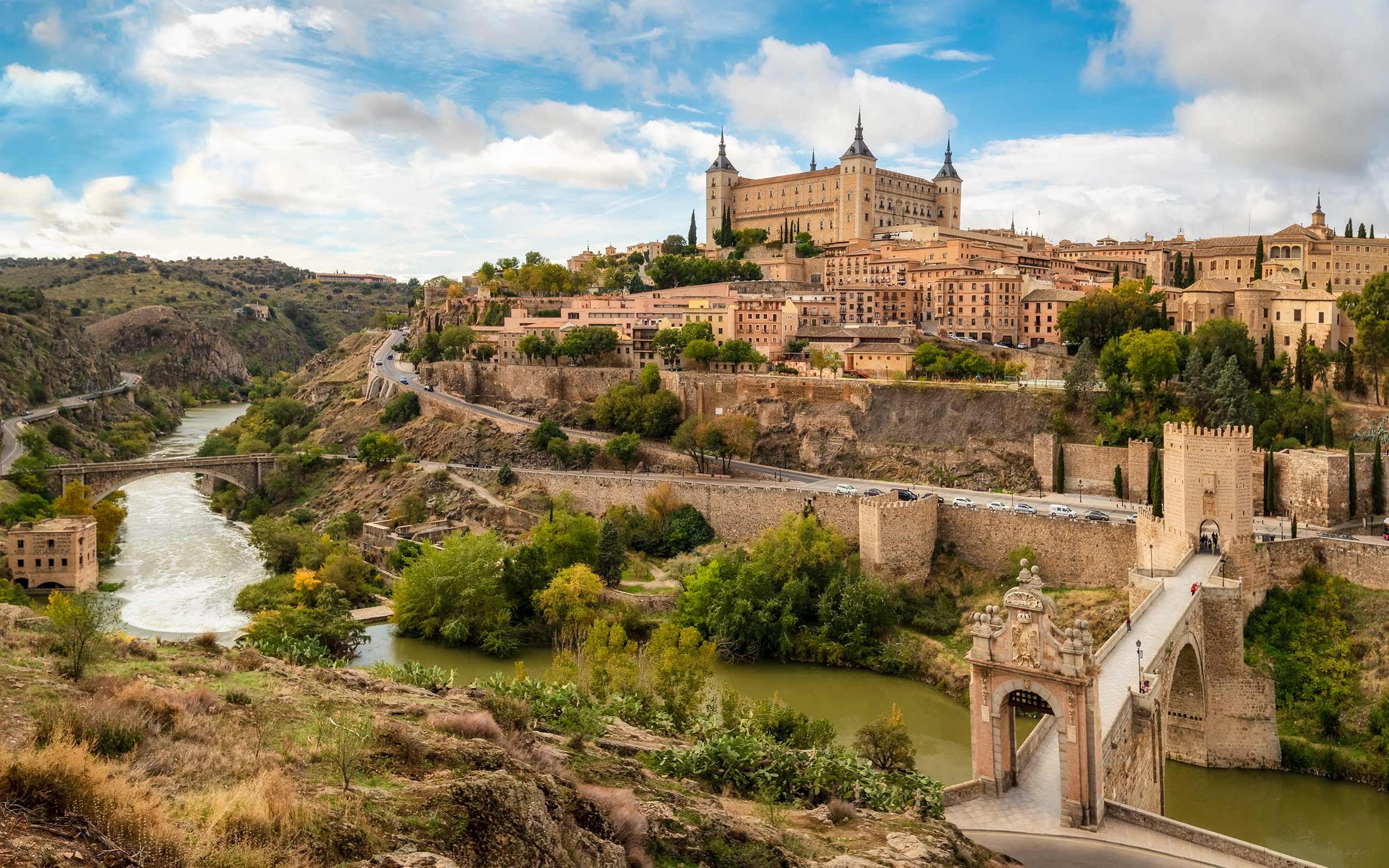 alcazar-fortress-toledo-spain.jpg