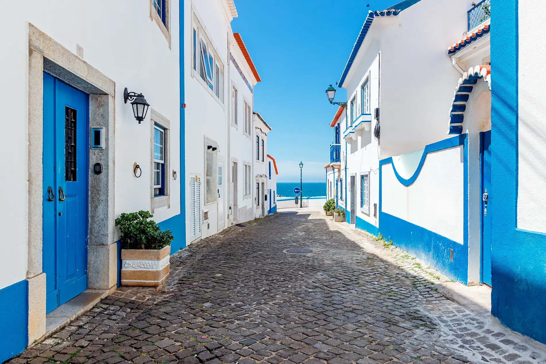 ericeira-village-whitewashed-houses-portugal.webp