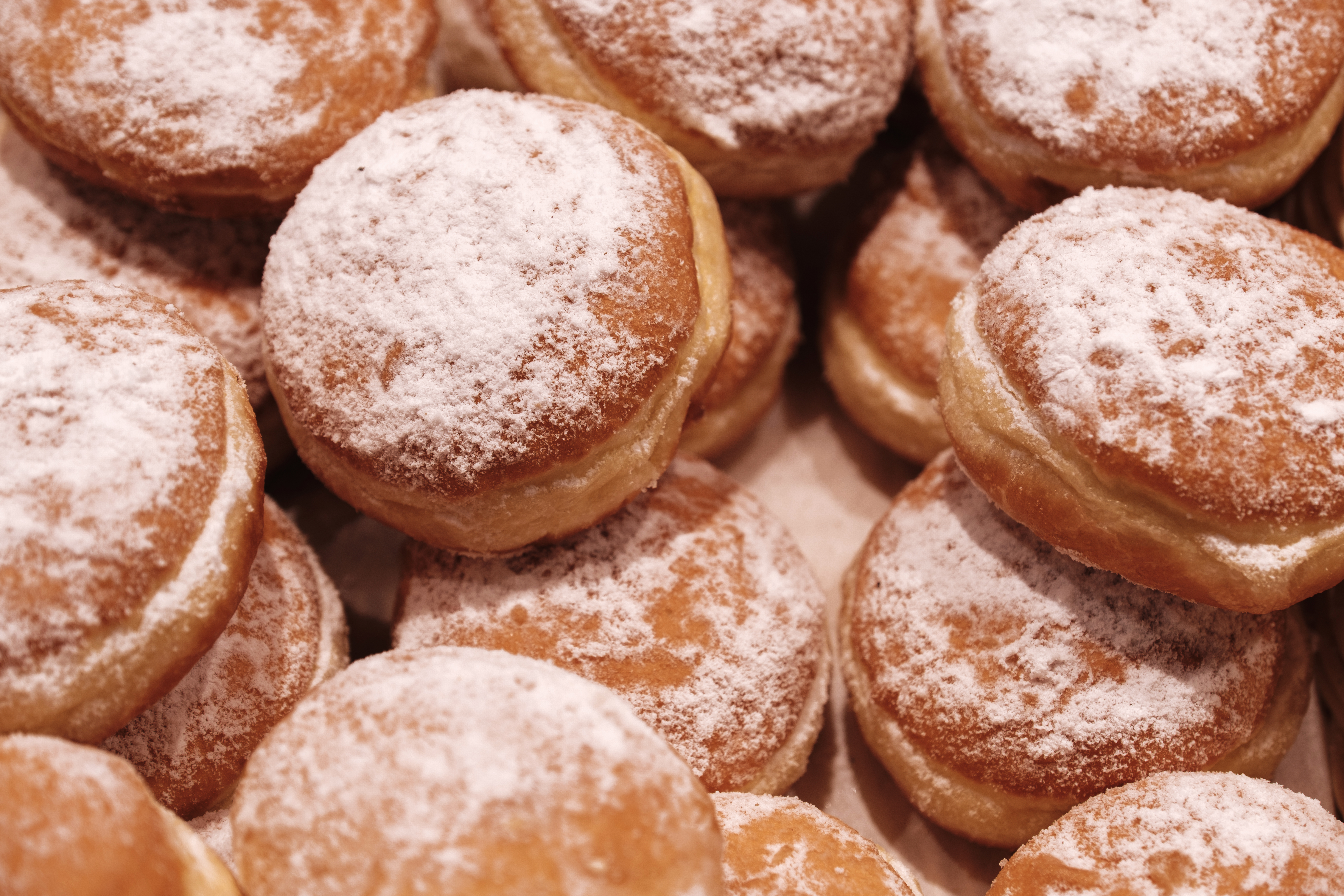 Paczki, Polish filled doughnuts