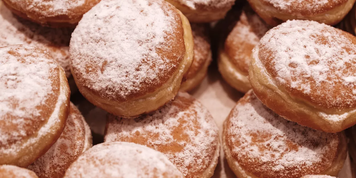 Paczki, Polish filled doughnuts