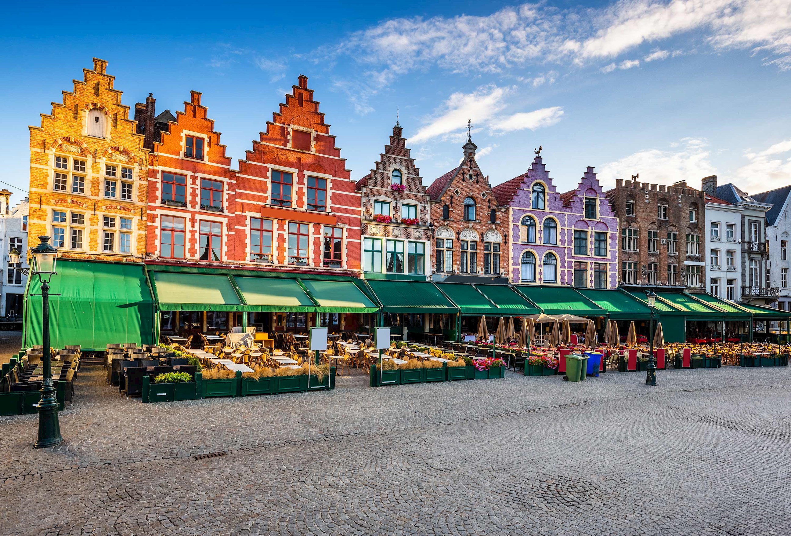 grote-markt-square-bruges-belgium.jpg