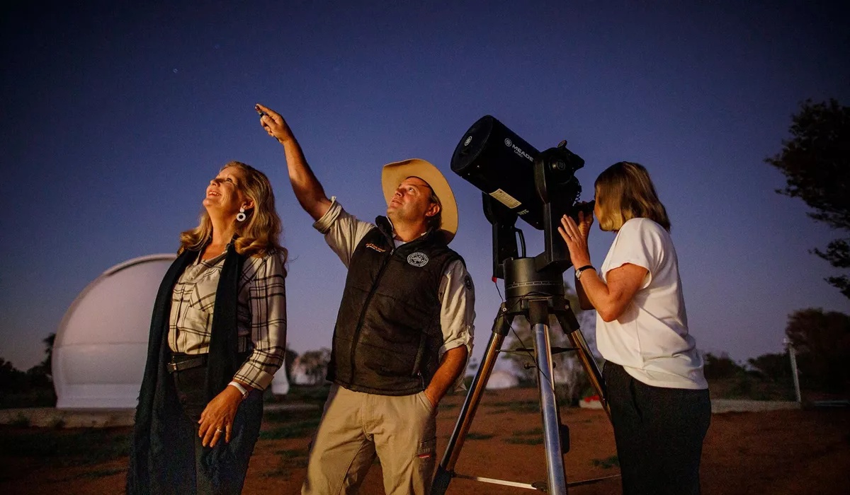 Australia Earth Sanctuary With The Furzon Brothers in Alice Springs