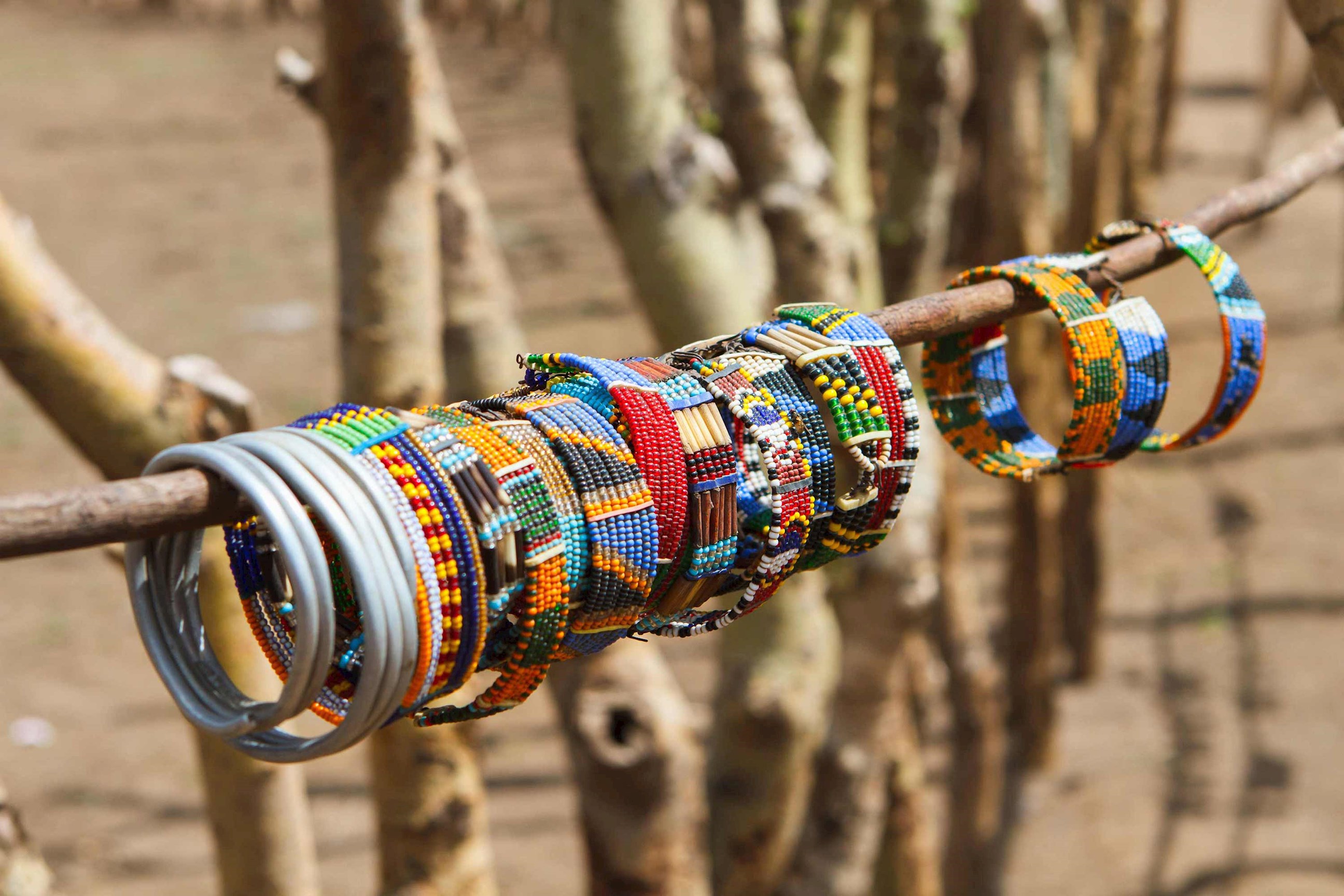 traditional-jewelry-maasai-mara-kenya.jpg