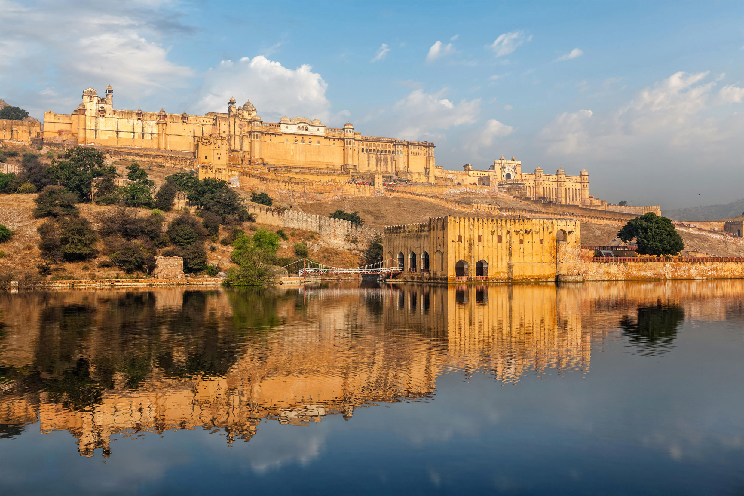 river-view-amber-fort-jaipur-india.jpg
