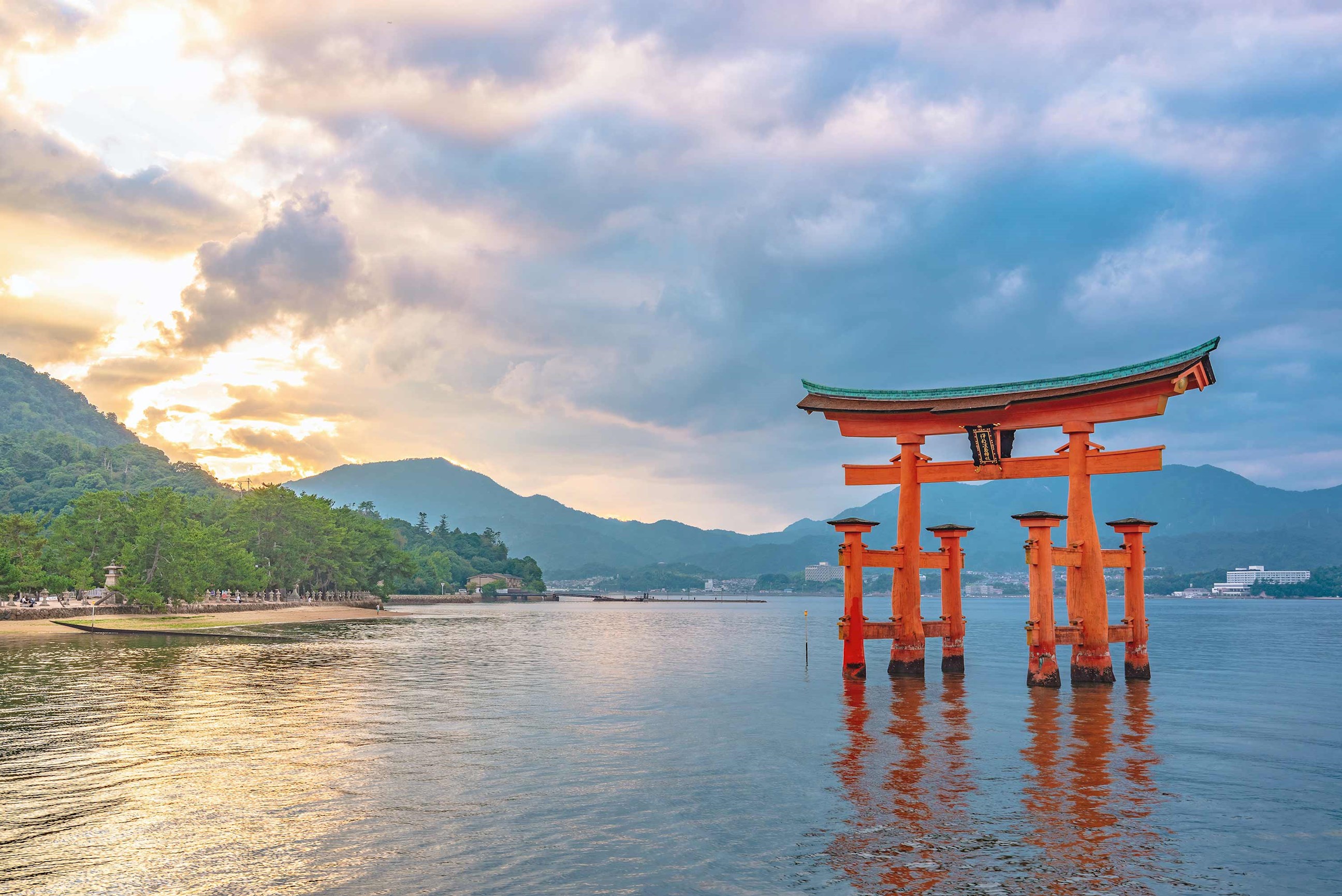 itsukushima-hiroshima-japan.jpg
