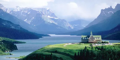 Secrets of the Rockies and Glacier National Park Guided Tour