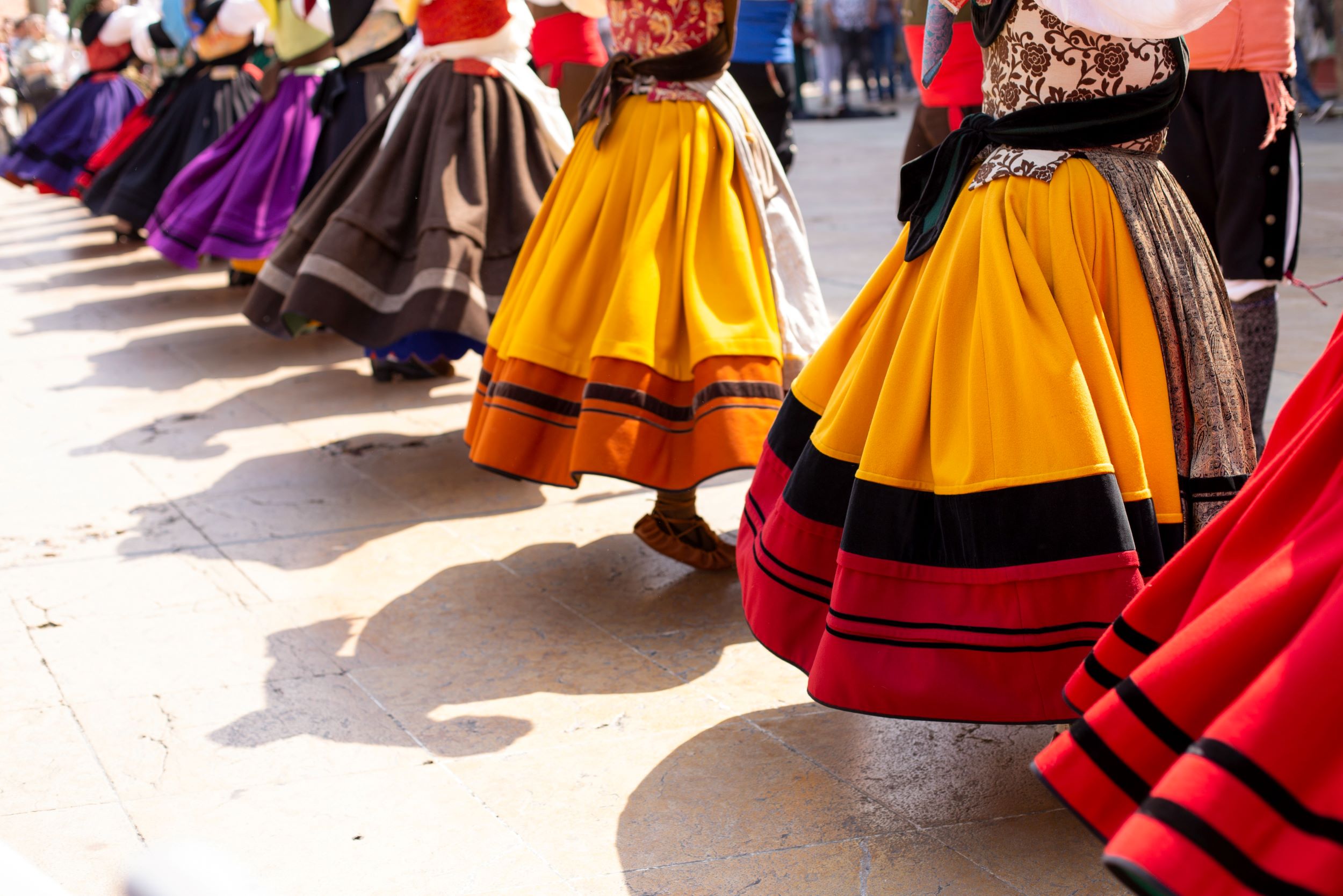 asturian-traditional-folk-dance-1493934873.jpg