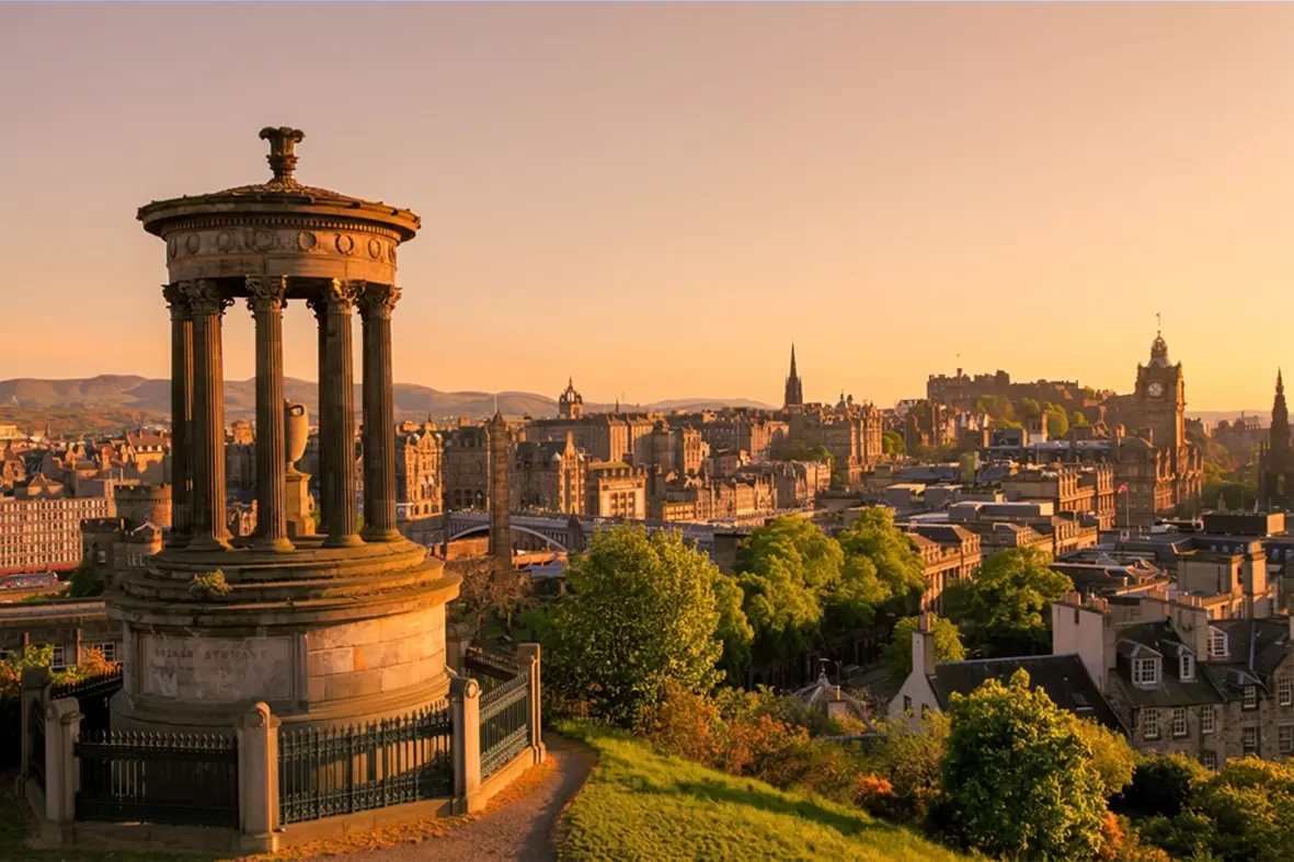 day-hero-dugald-stewart-monument-edinburgh-scotland-copy.webp