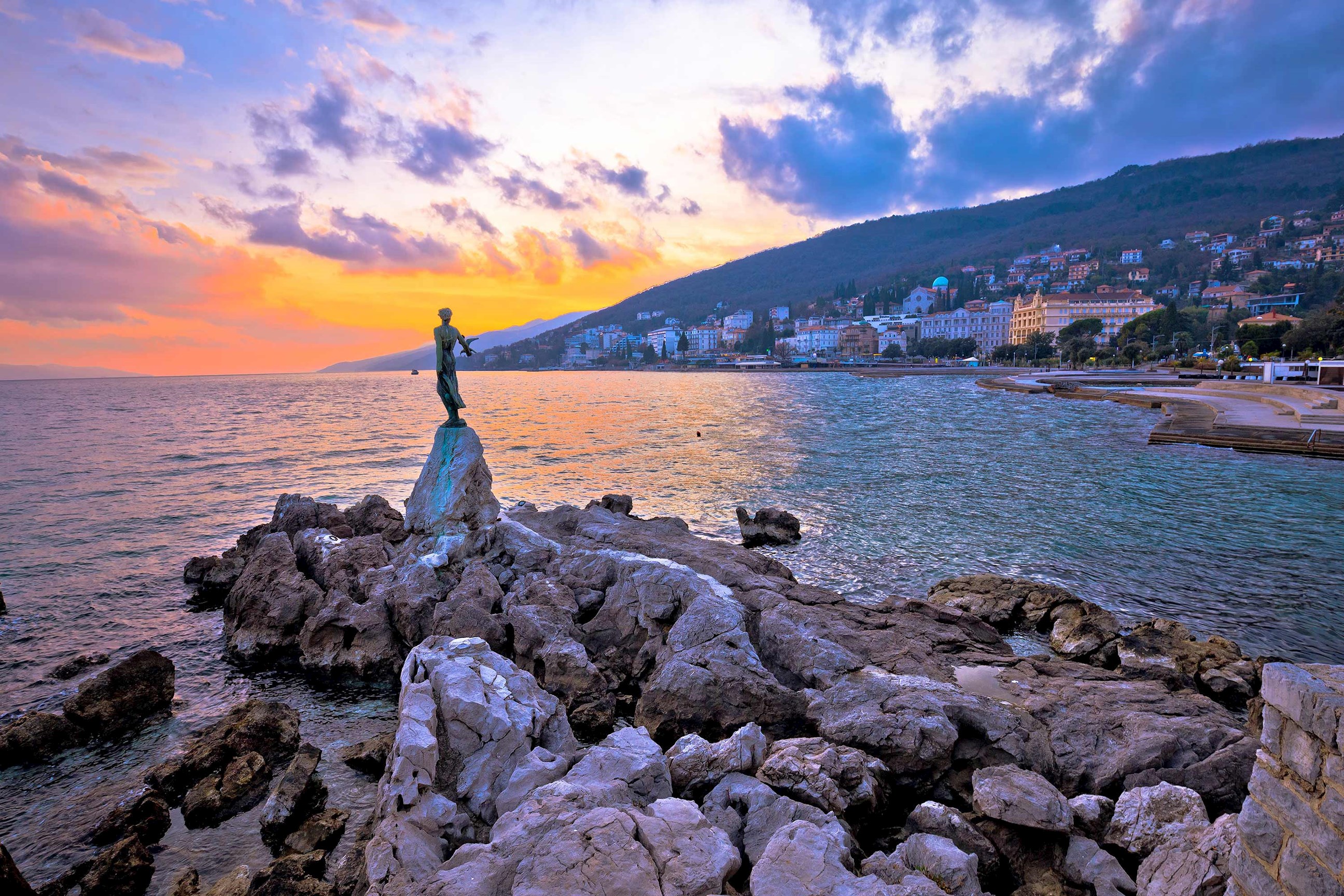statue-town-opatija-croatia.jpg
