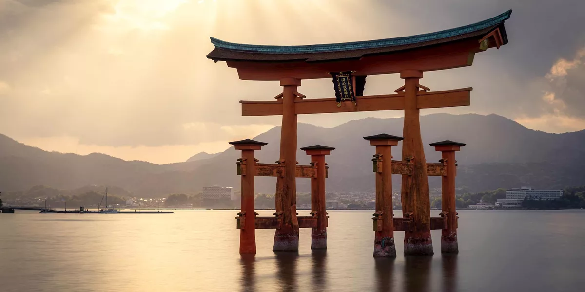Splendors of Japan with Hiroshima Guided Tour