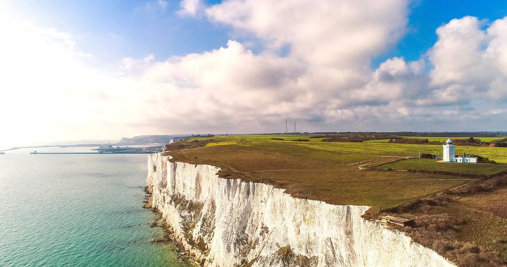 day-hero-white-cliffs-dover-england-rtd.webp