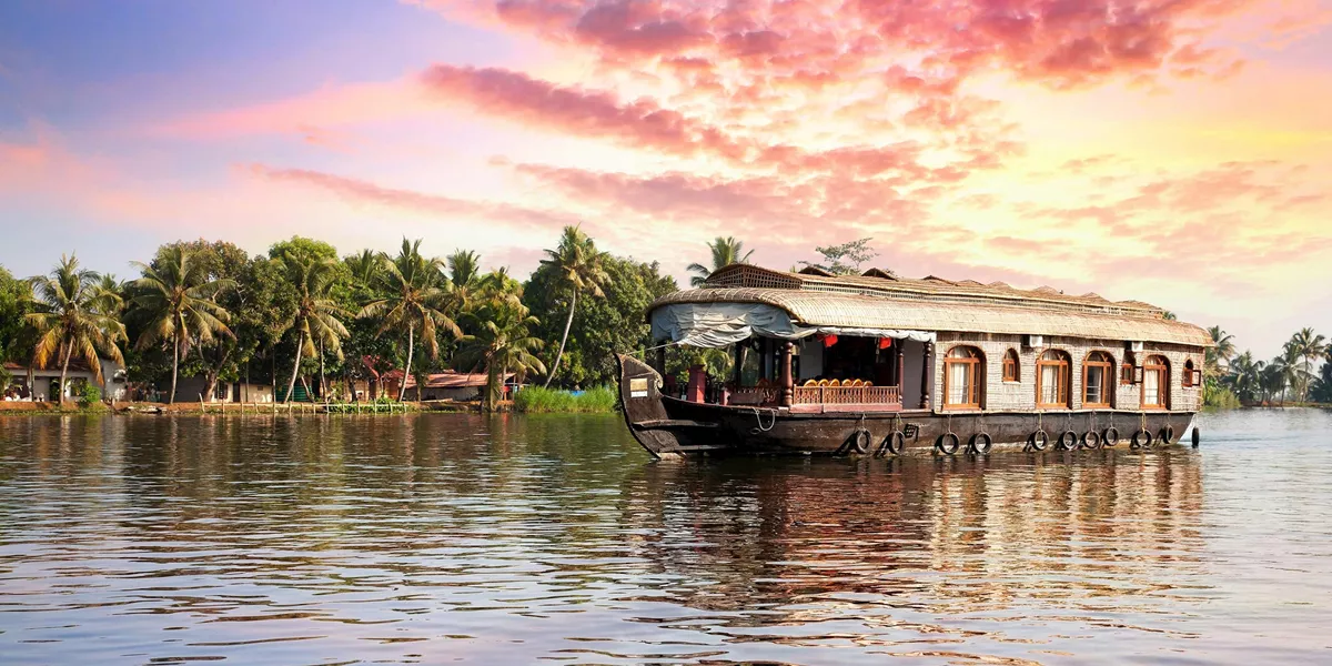 Captivating Kerala Guided Tour