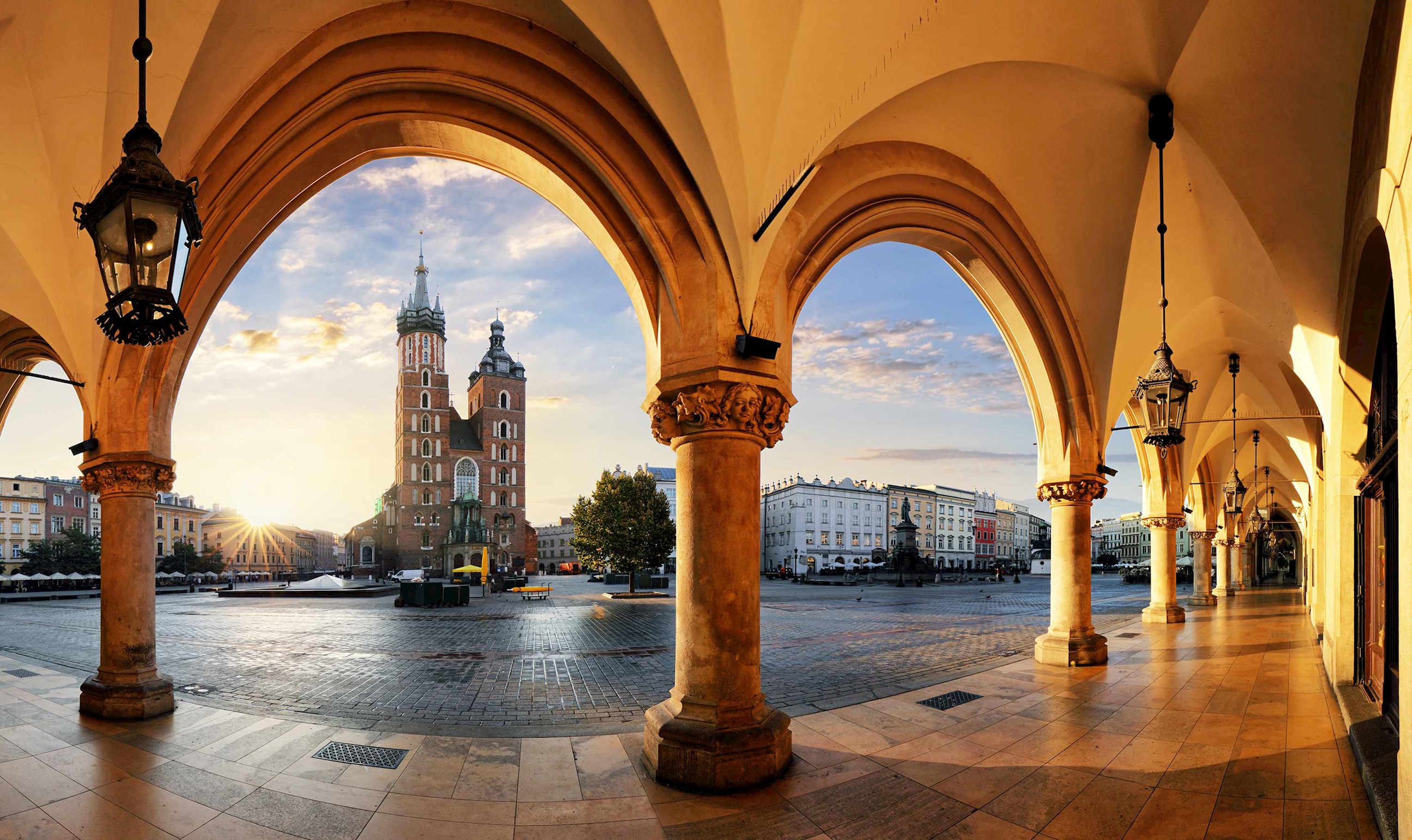 st-marys-church-krakow-poland.jpg
