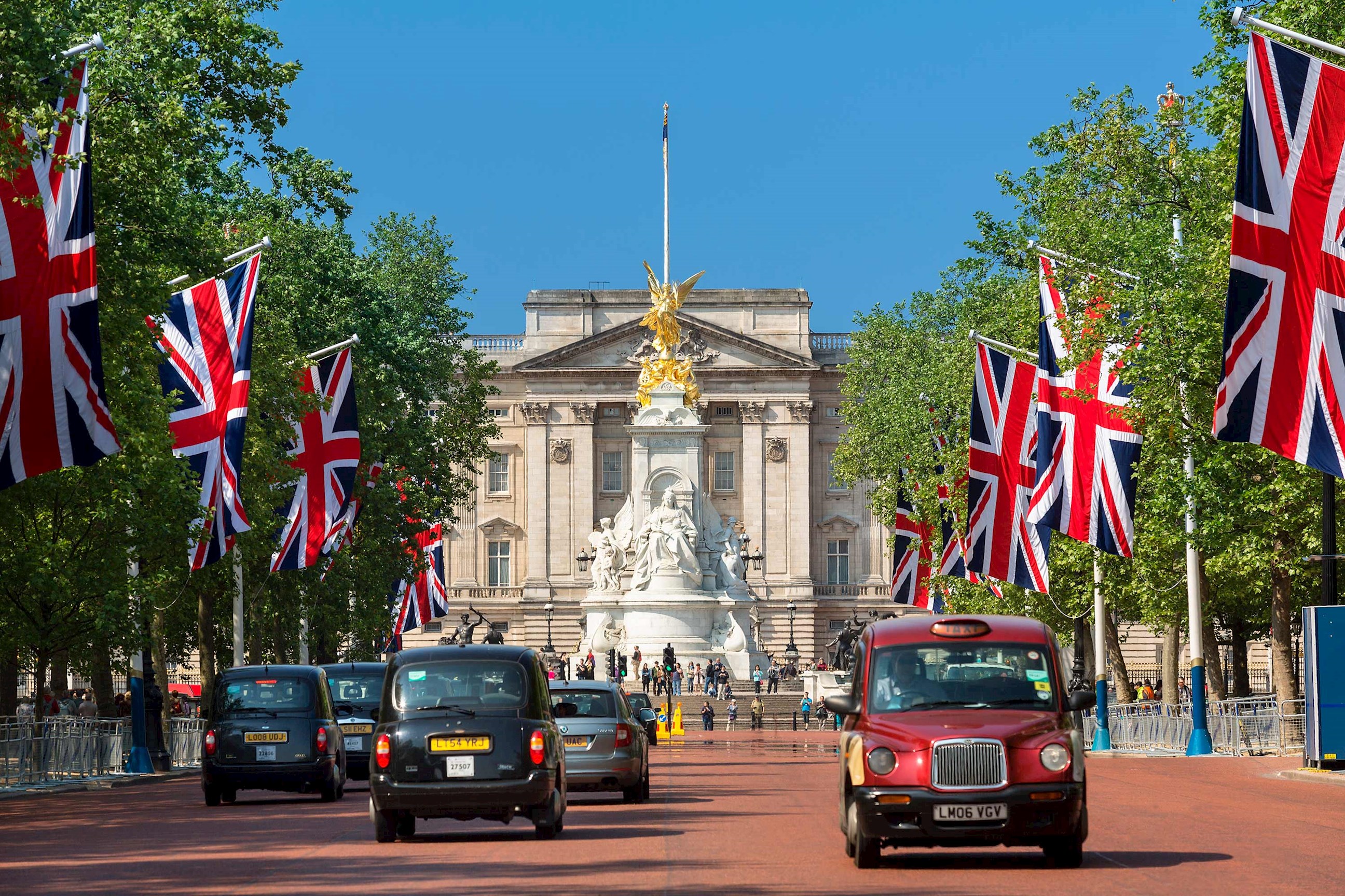 buckingham-palace-london-england.jpg