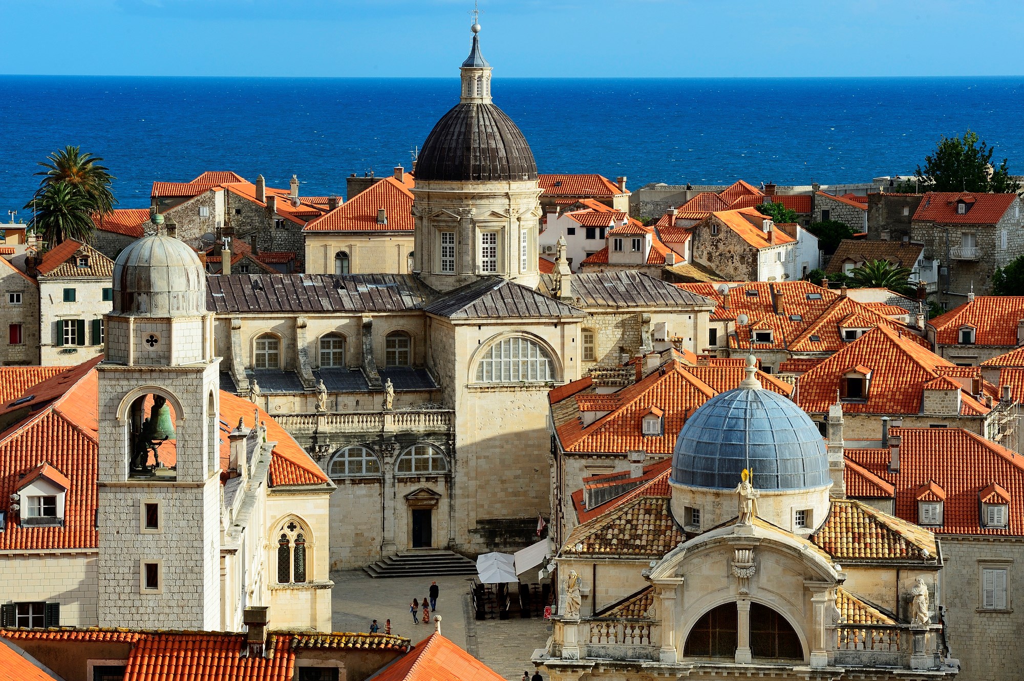 rooftops-old-town-dubrovnik-croatia.jpg