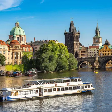 cruise-river-vltava-prague-czech-republic.jpg