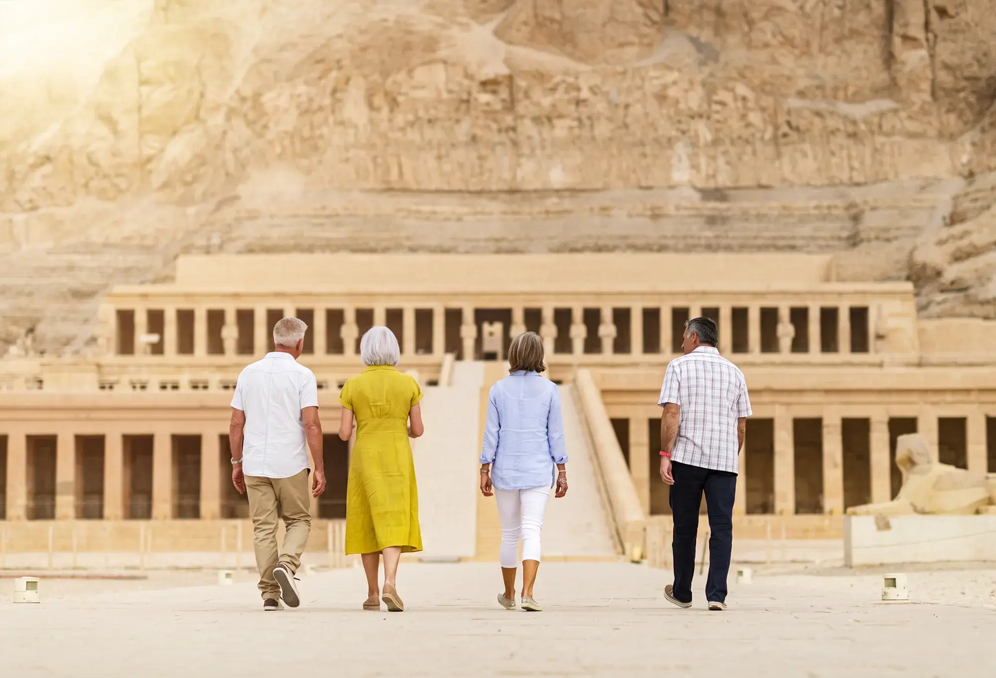 day-hero-temple-hatshepsut-luxor-egypt.webp