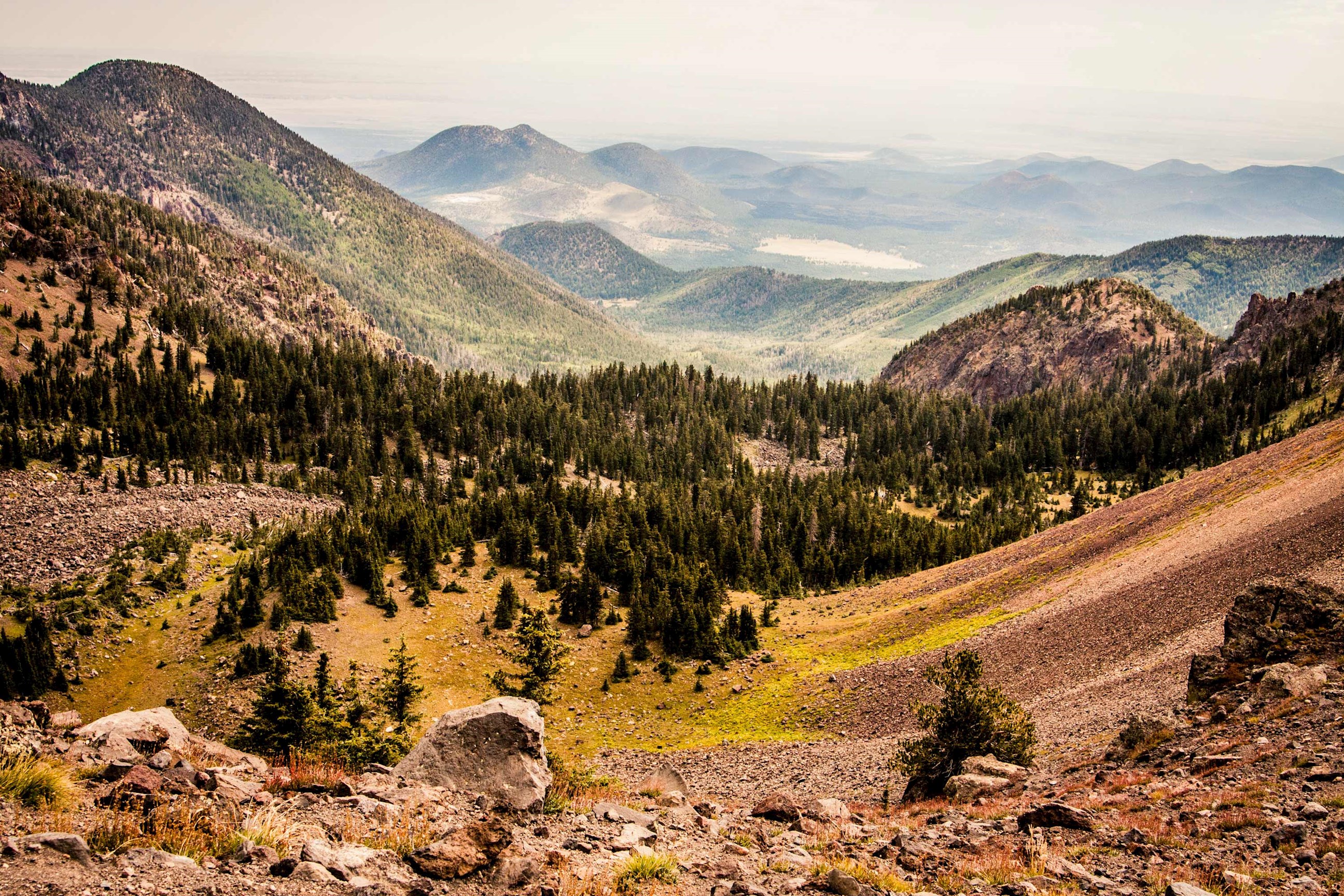 mountain-valley-flagstaff-usa.jpg
