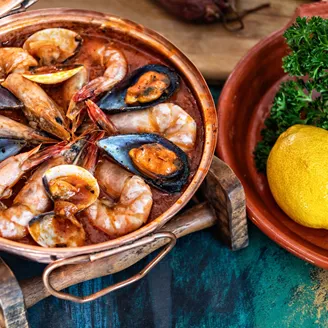 Close up image of shrimp and mussels