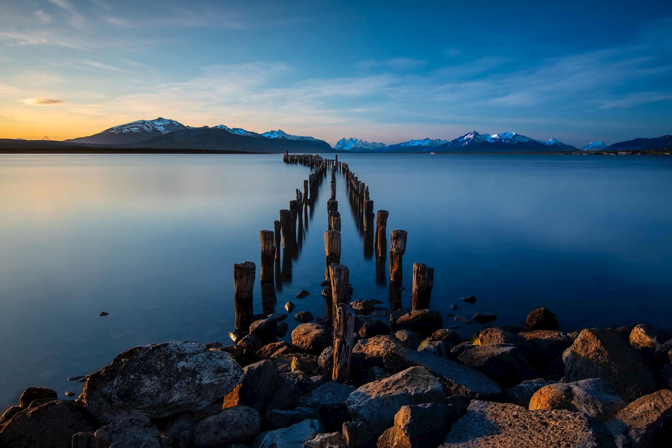 lake-puerto-natales-chile.jpg