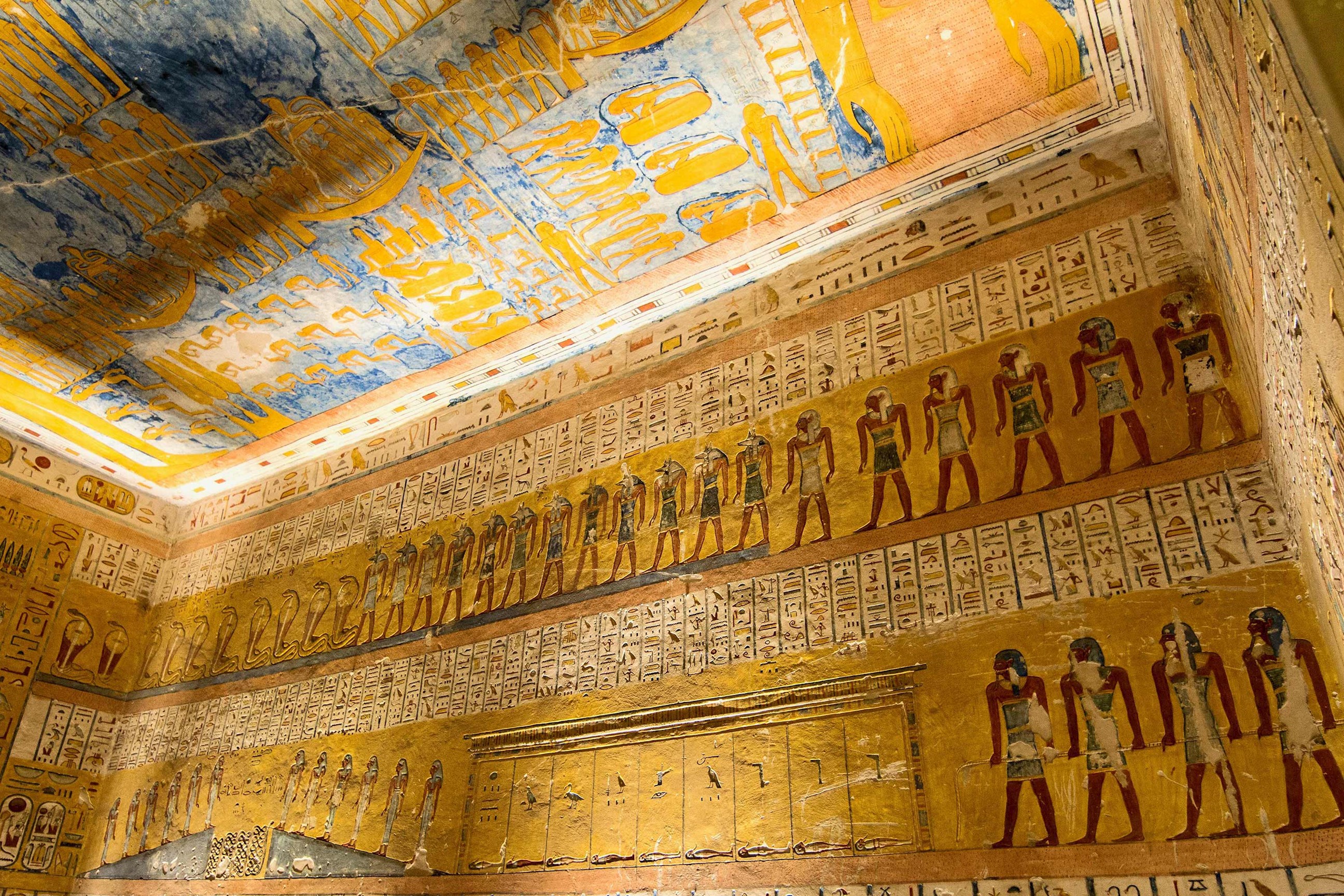 tombs-pharaohs-valley-kings-egypt.jpg
