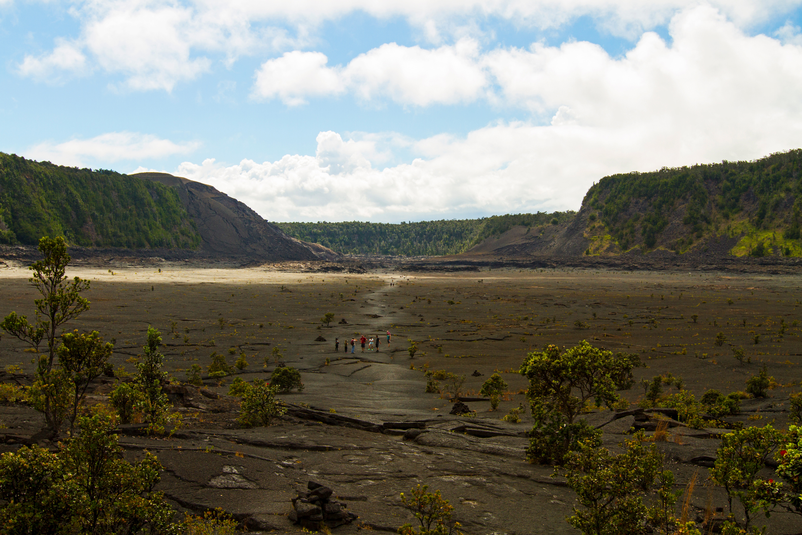 eruption-crater-hawaii-volcano-national-park-hawaii.jpg