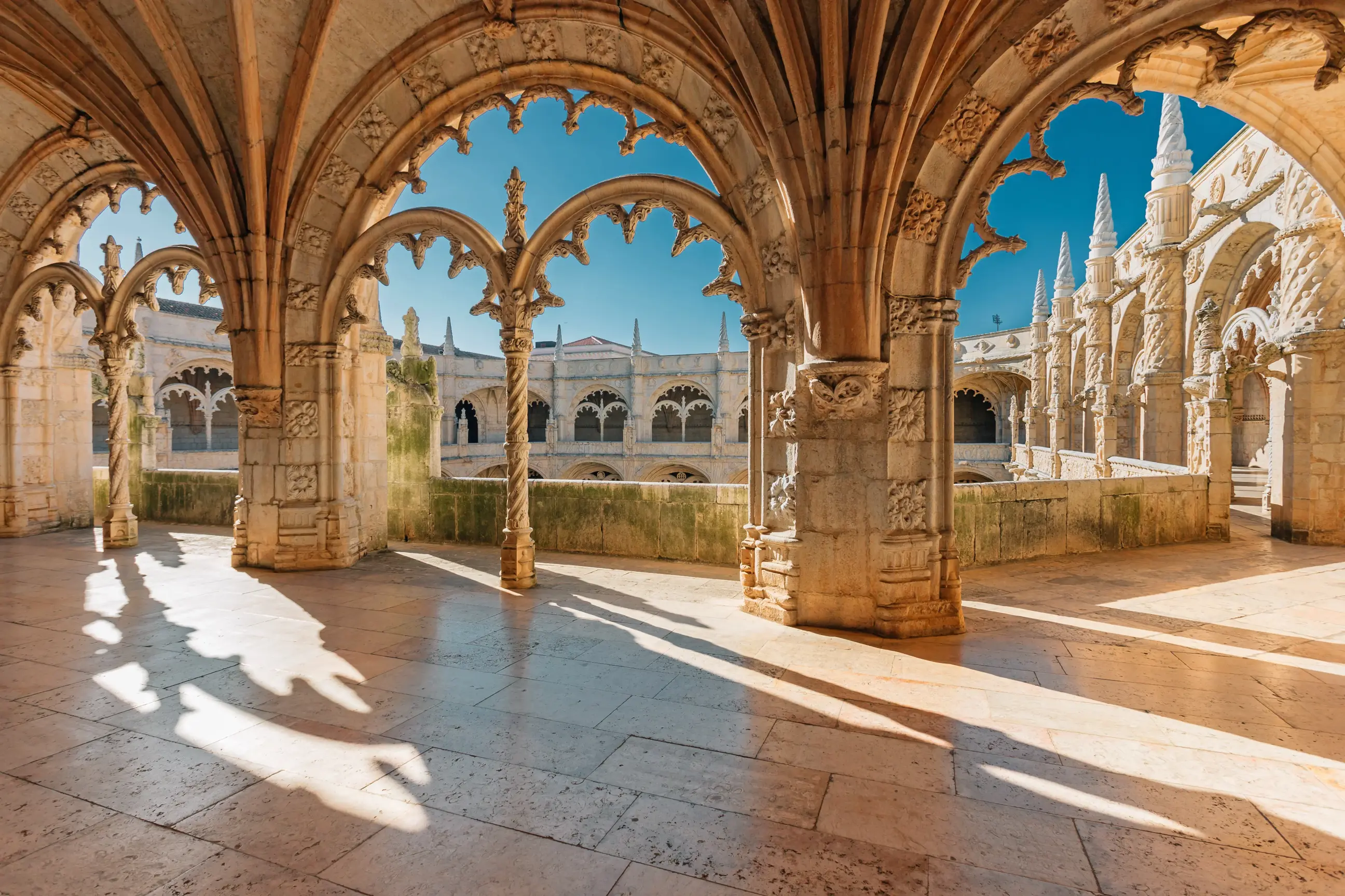 day-hero-jeronimos-monastery-in-lisbon-portugal-937749492.webp