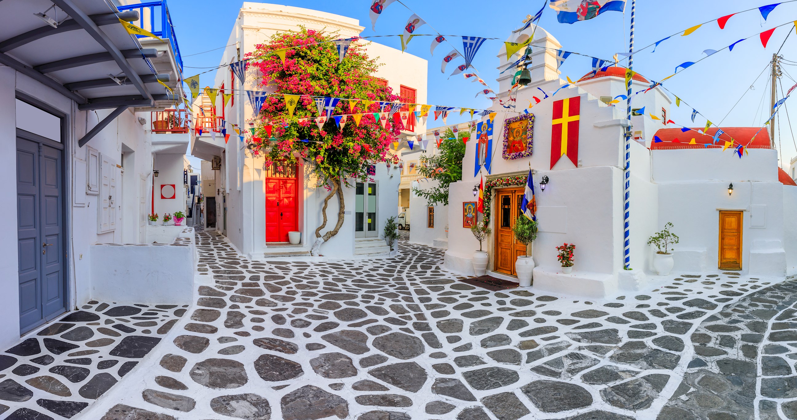 03_town-centre-mykonos-greece.jpg