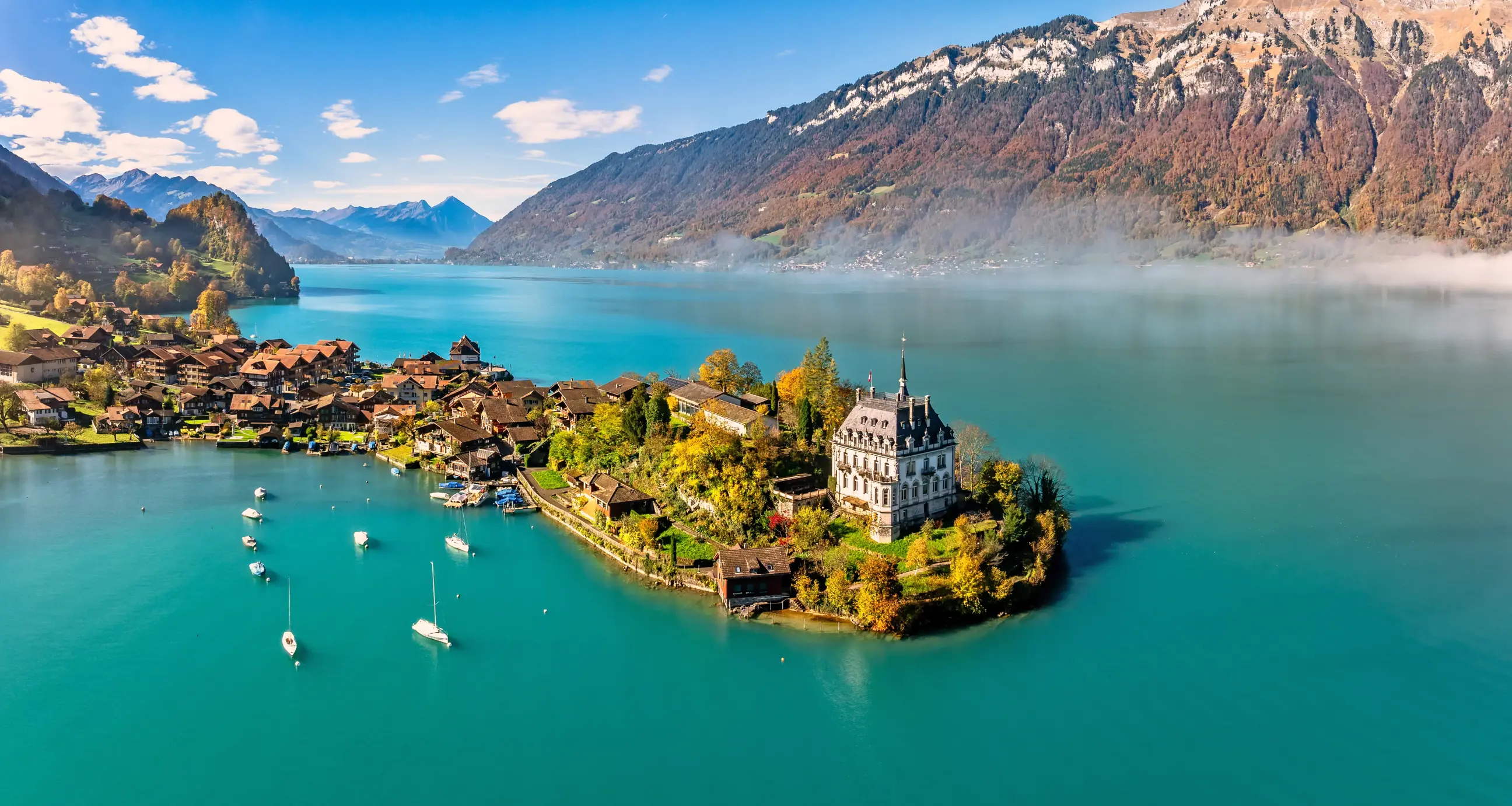 day-hero-lake-brienz-switzerland-2183994453.webp