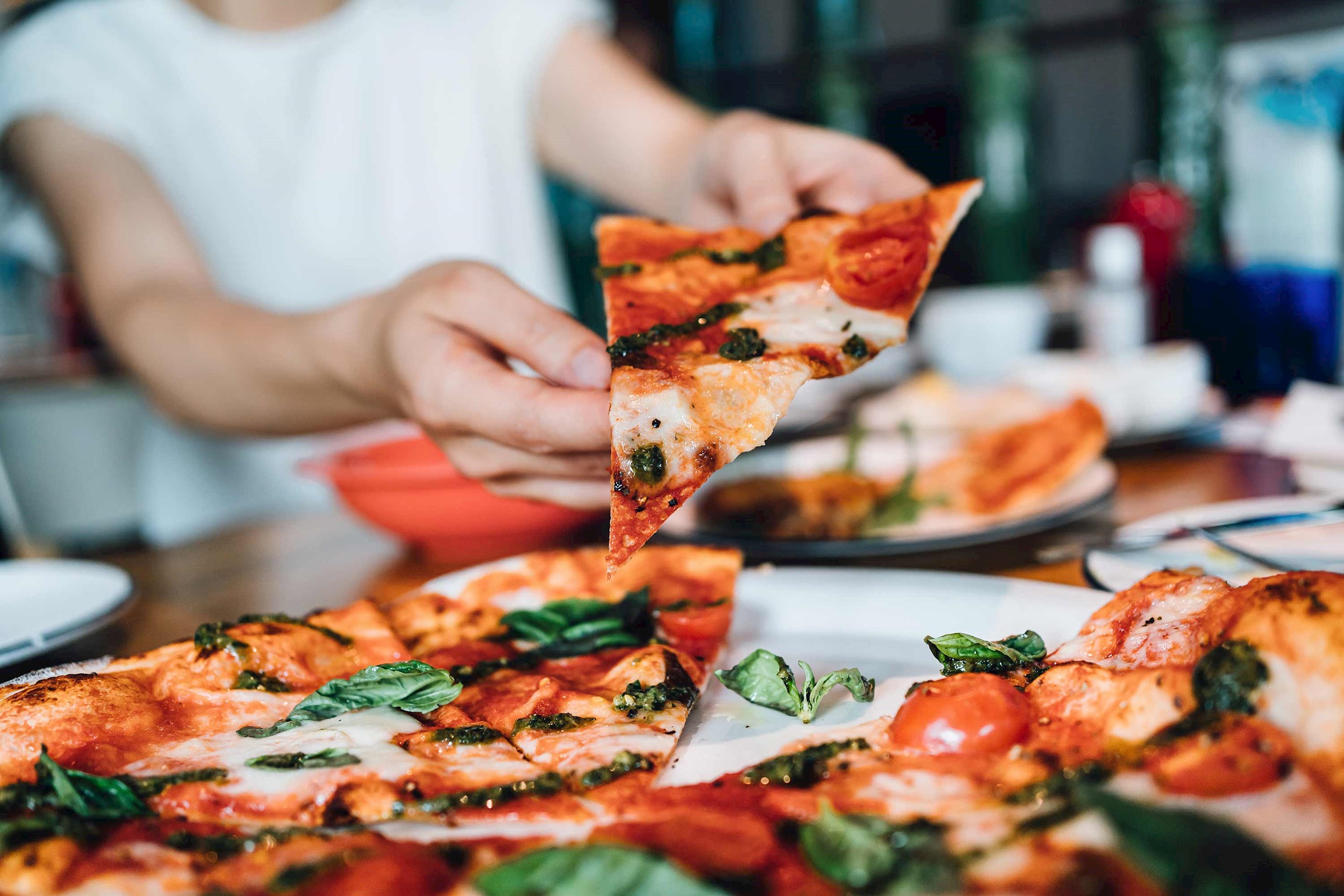see-sights-enjoy-italian-dinner-rome-italy.jpg