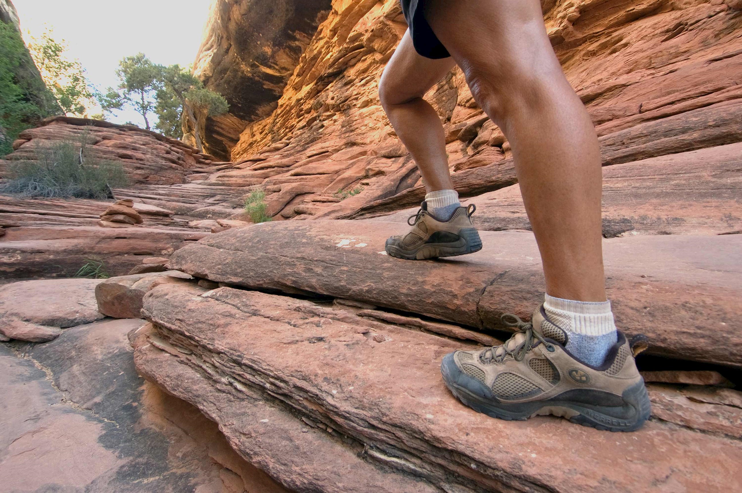 hiker-canyonlands-national-park-usa.jpg