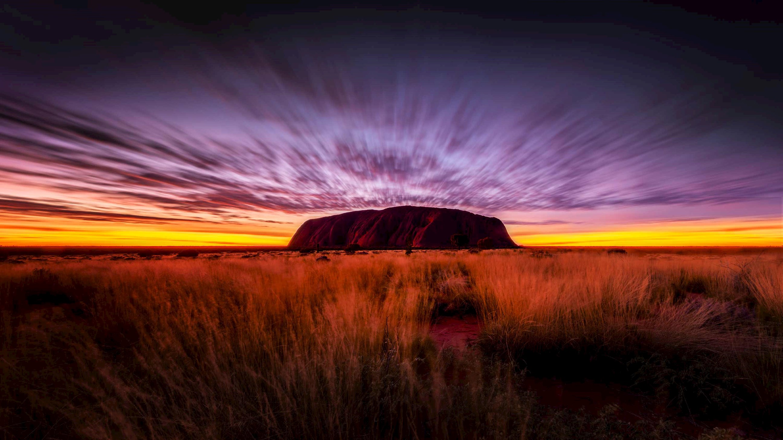 view-uluru-australia.jpg