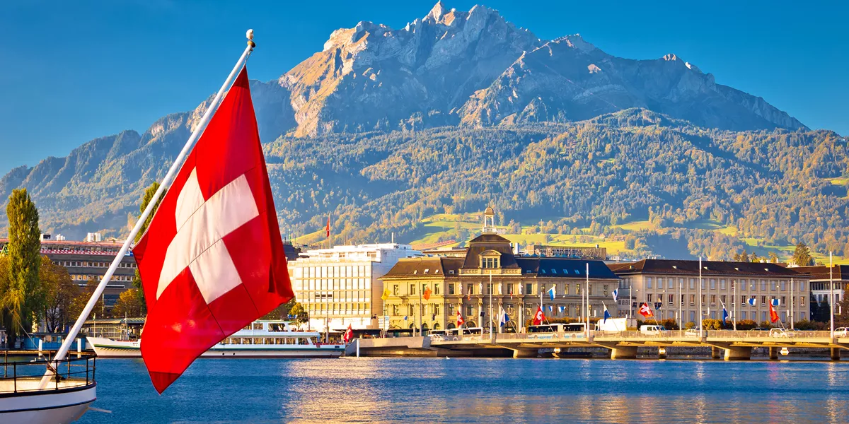 Lake Luzern And Town Waterfront With Pilatus Mountain Peak View 1132355032