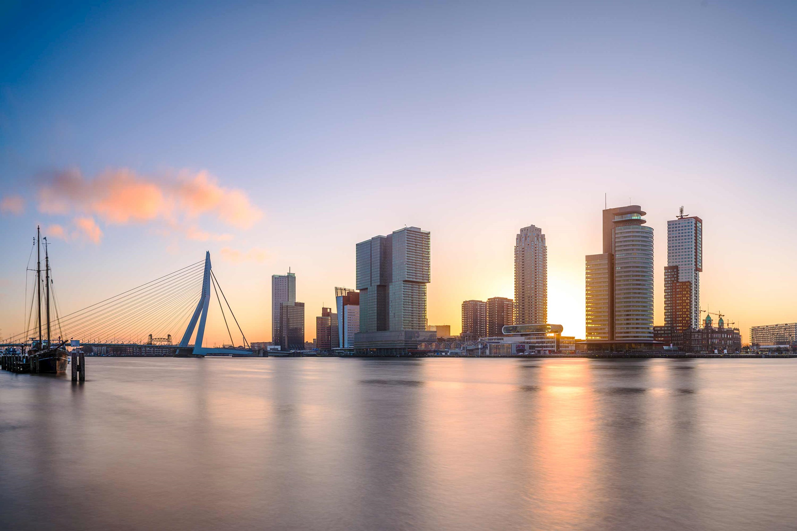 dinner-rotterdam-sky-netherlands.jpg