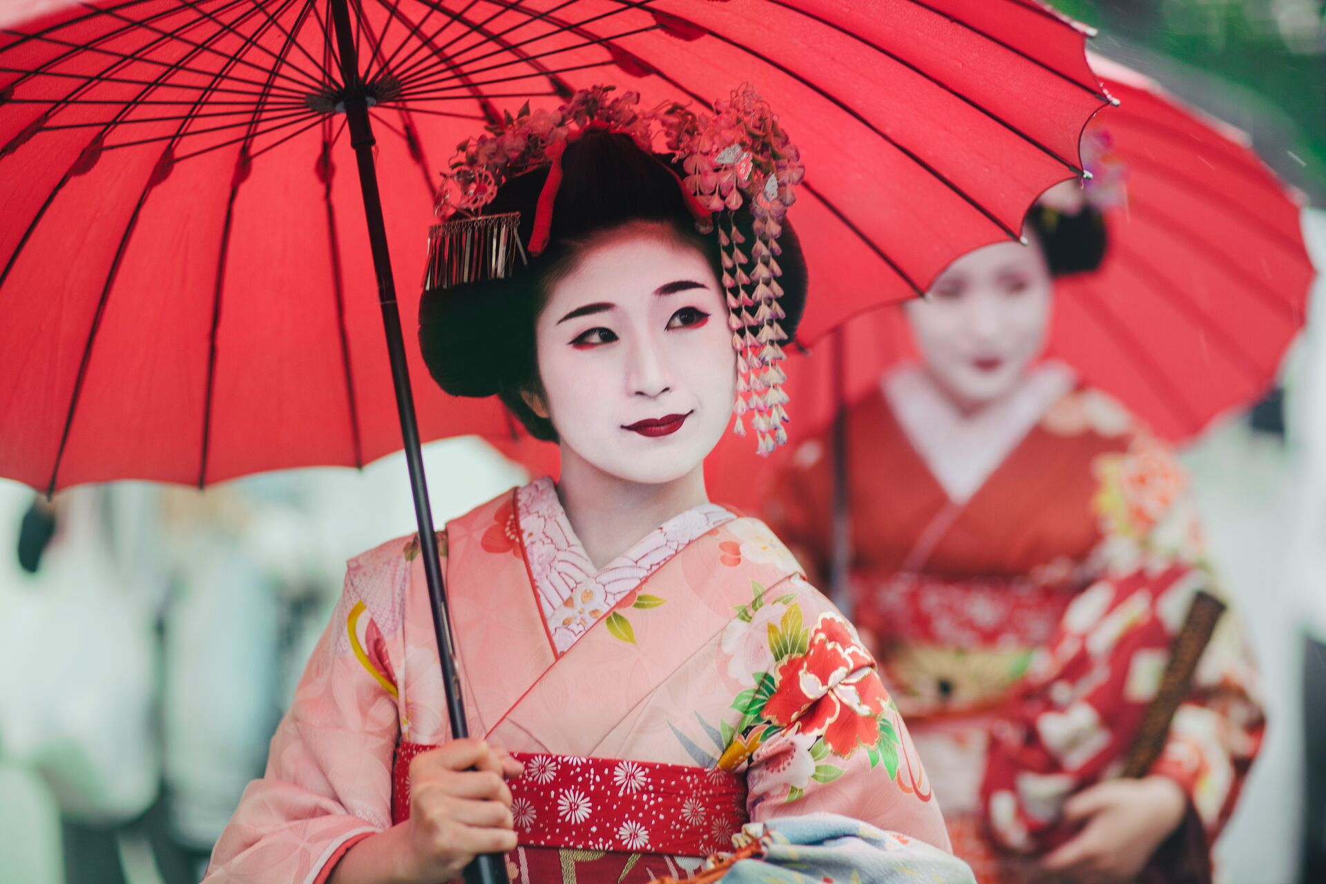 Geishas in kimonos