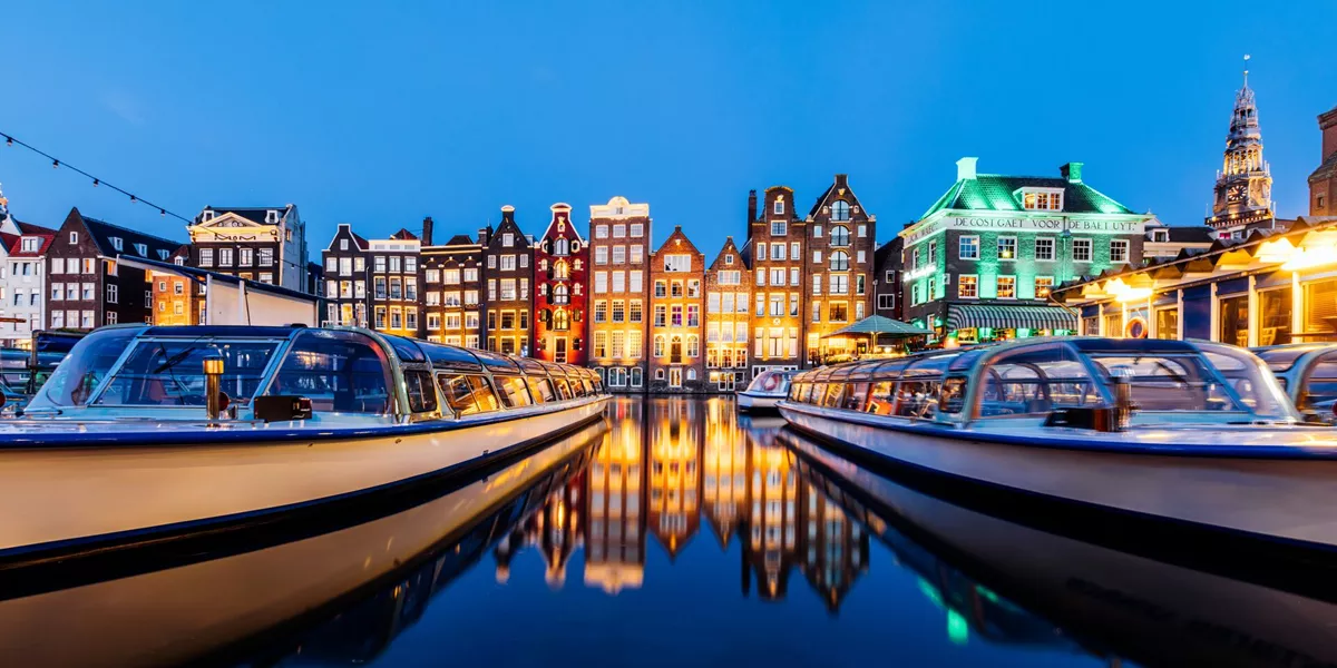 Large Getty 2148161761