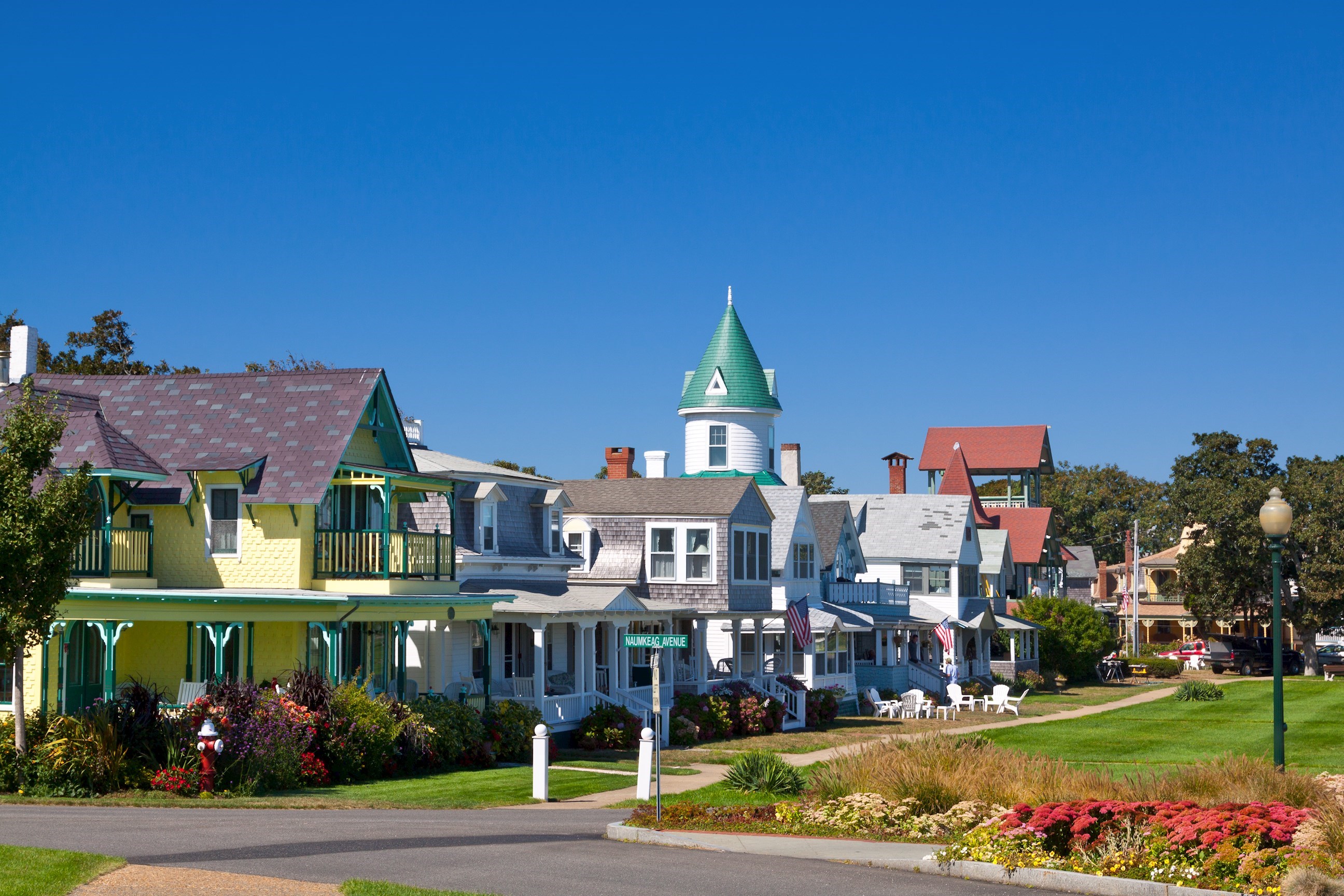 oak-bluffs-marthas-vineyard-usa.jpg