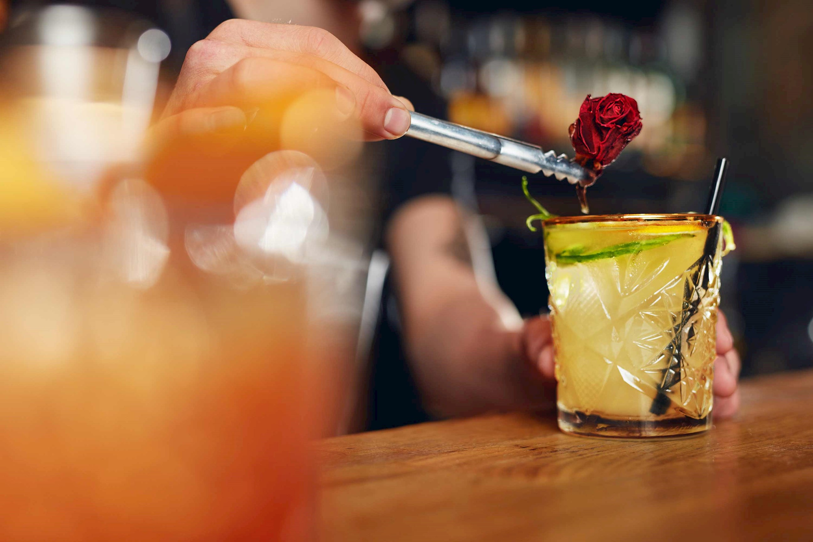 cocktail-kaanapali-beach-hawaii.jpg