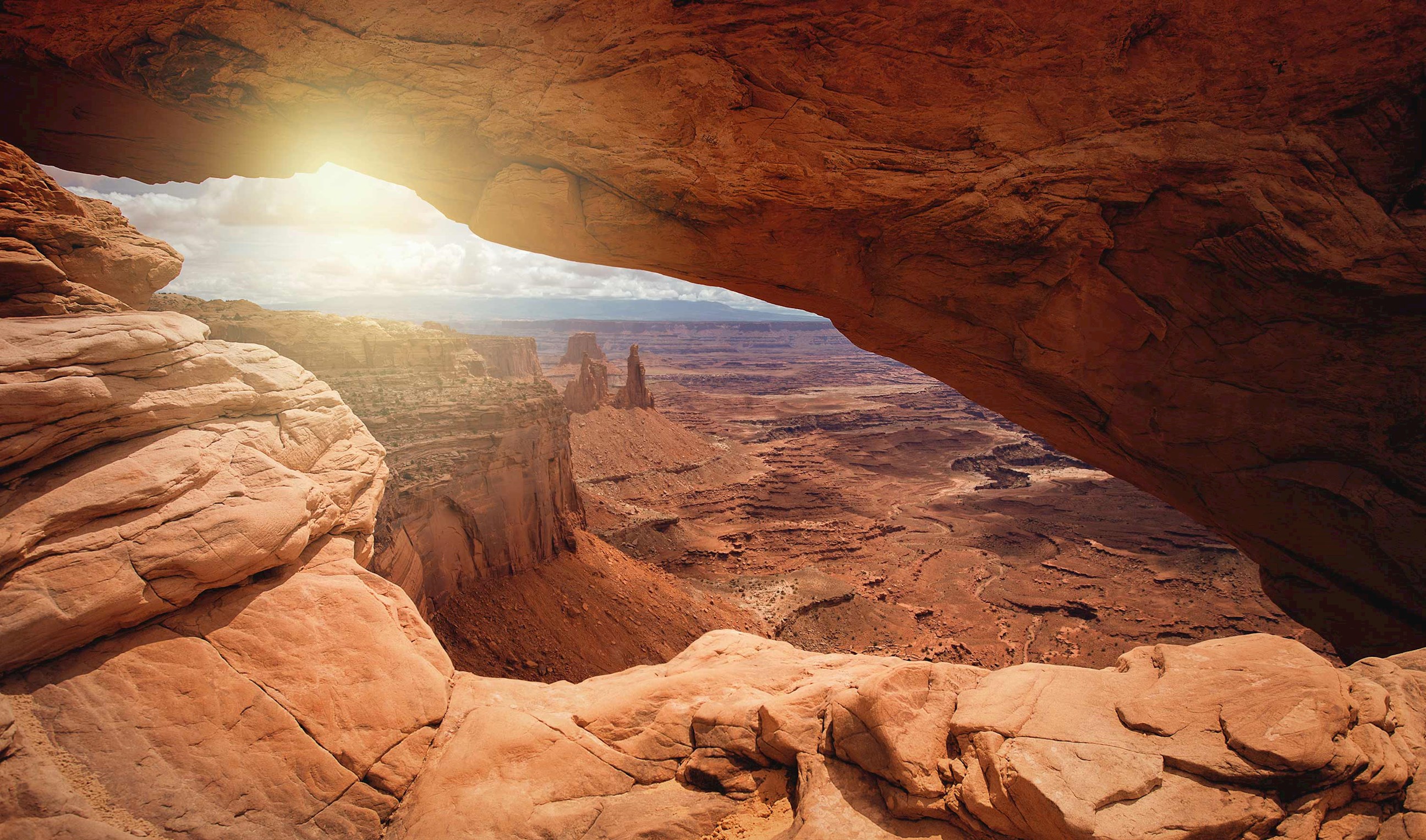 mesa-arch-canyonlands-national-park-usa.jpg